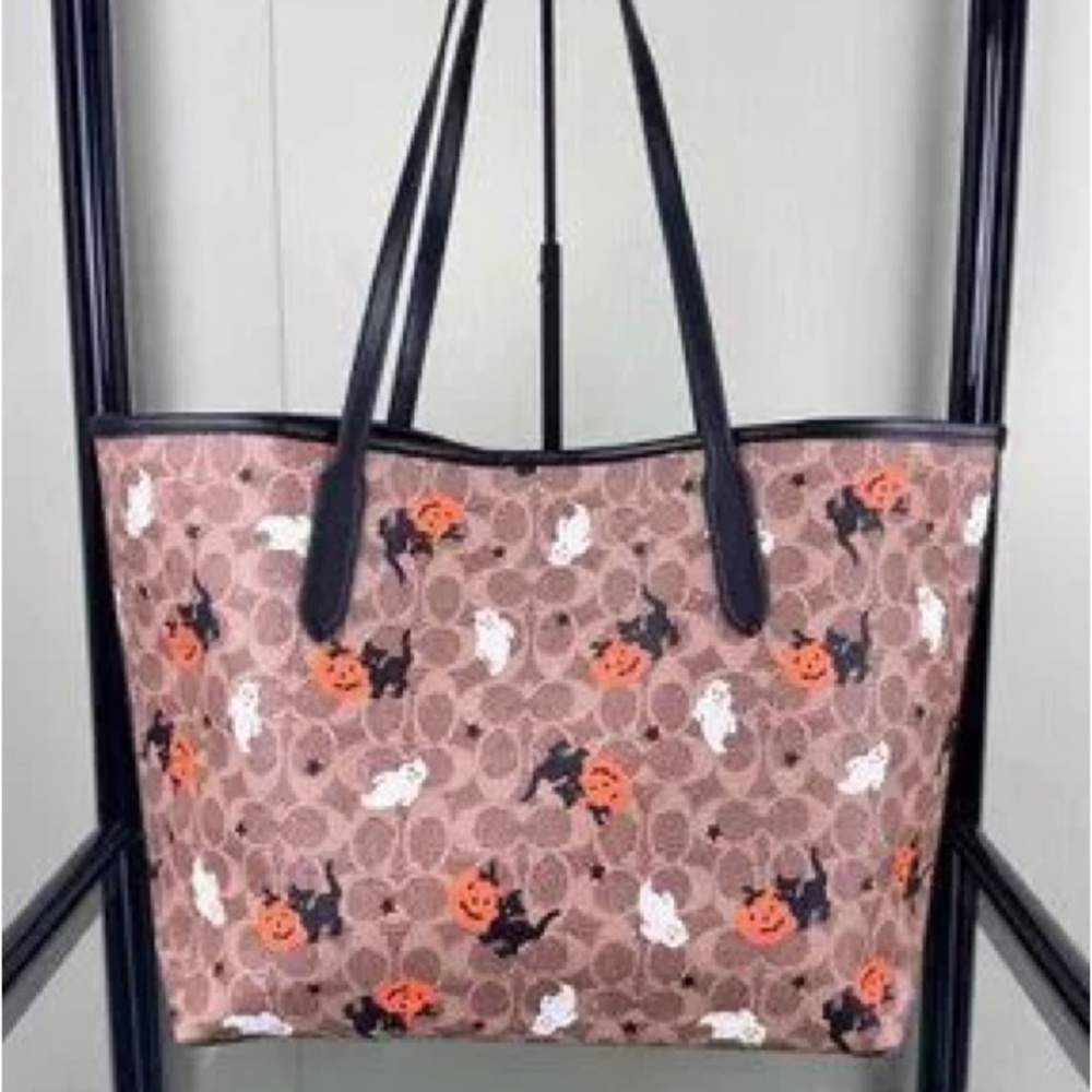 Coach City Tote In Signature Canvas With Halloween Print CW450